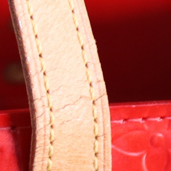 Louis Vuitton Red Patent Reade PM Small Tote - Picture 15 of 16